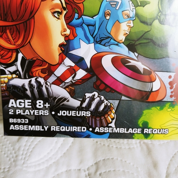 Marvel Cardboard Chess Game to be assembled - Picture 4 of 7